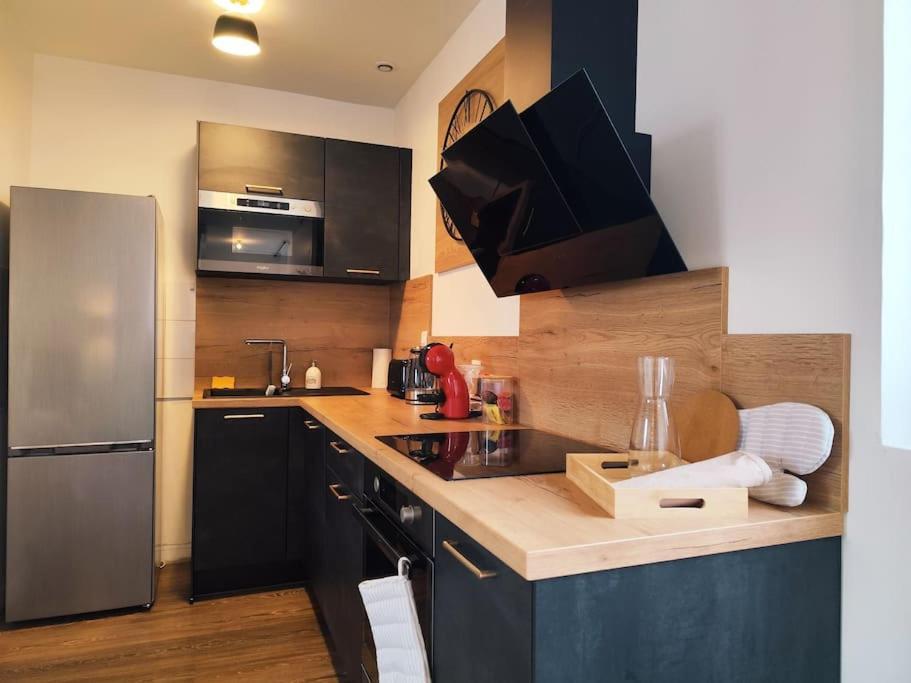 Duplex - Proche Gare & Centre Apartment Compiegne Exterior photo